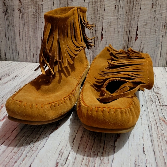 EMU AUSTRALIA | Fringed Ankle Boot Size 11 Suede